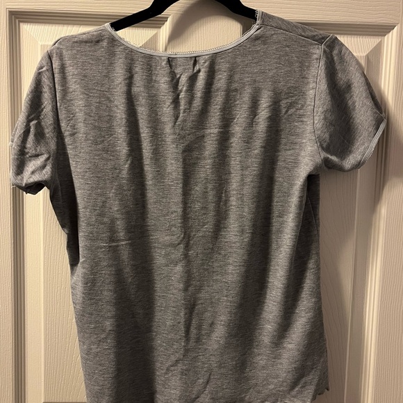 Women’s Shirt Grey Comfortable Lounging Short-Sleeve T-Shirt Easy Wear Medium - Picture 2 of 3